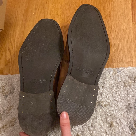 Size 10.5 Florsheim mens shoes. Worn less than a week. - Picture 7 of 10